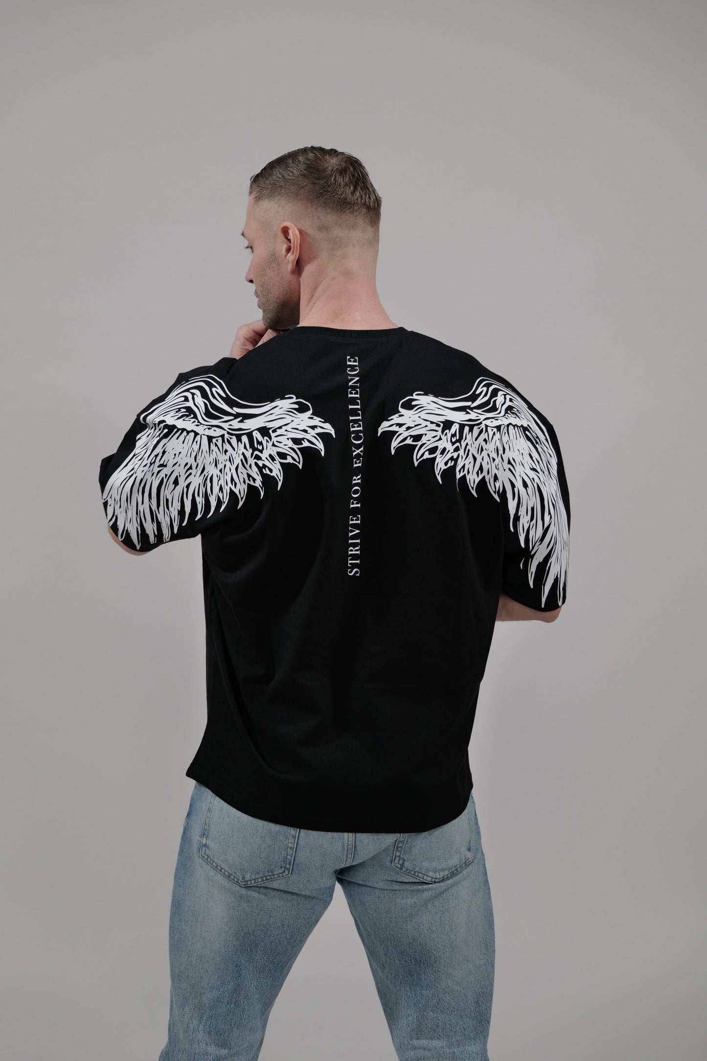 BS "ASCENDER" - Heavy Oversizedshirt mit Flügelmotiv/Ärmelbackprint - theblessed