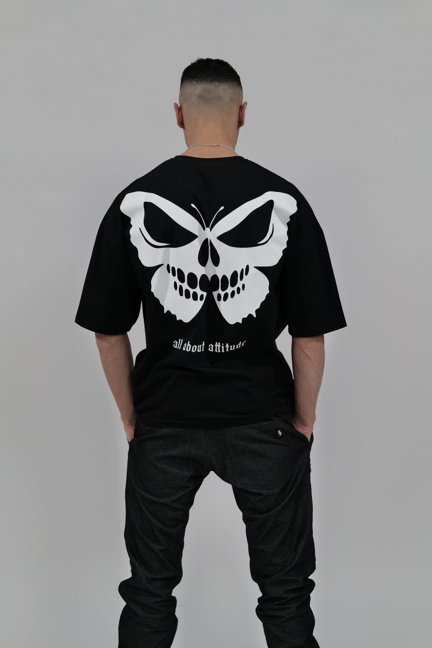 BS "BUTTERFLY" Heavy Oversizedshirt mit Motivbackprint - theblessed